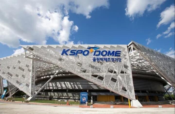 Happy In Near Kspo Dome,lotte Tower,jyp Appartamento *